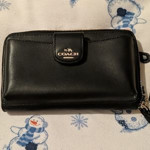Coach wristlet clutch